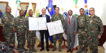 Hospitales militares reciben del MESCyT acreditación universitaria docente