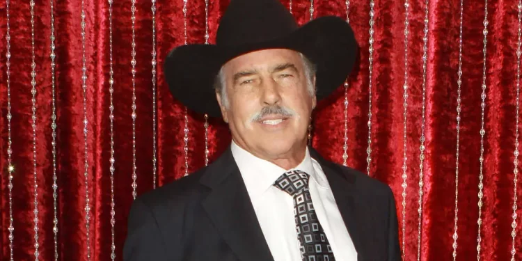 Revelan Andrés García estaba casado con dos mujeres que ahora pelean por herencia