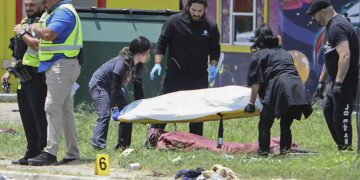 Aumentan a ocho los muertos por el atropello de migrantes en Texas