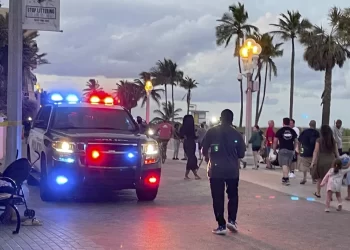 9 heridos en tiroteo cerca de playa en Hollywood, Florida