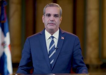 Presidente Abinader ofrecerá condolencias a Abel Martínez por fallecimiento de su madre