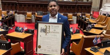 Asamblea NY entrega reconocimiento al diputado Ignacio Aracena como dominicano destacado