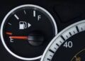 Gobierno dispone rebaja de precios de 7 de los combustibles y mantiene precio de uno