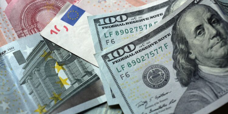 Cambio de Euro y Dólar en República Dominicana