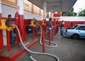GLP baja tres pesos y las gasolinas se mantienen sin variación para la semana del 6 al 12 de mayo