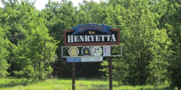 Encuentran los cuerpos de siete personas en una vivienda en Oklahoma, EEUU