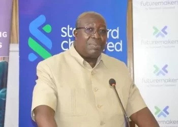 Muere un viceministro ugandés tras recibir un disparo de su viceministro ugandés