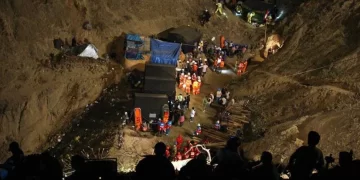 Peru : 27 personas murieron en el socavón de la minera Yanaquihua