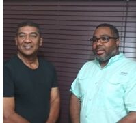Víctor Mateo realiza visitas a dirigentes del PLD en Barahona y Cabral