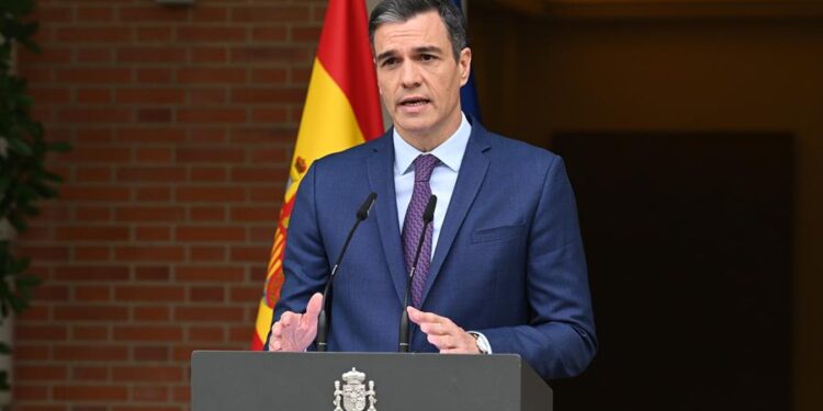 Pedro Sánchez adelanta elecciones en España tras el ascenso de los conservadores