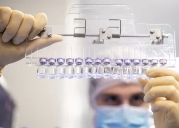 Ex experto del Gobierno chino no descarta que la covid se fugase de un laboratorio