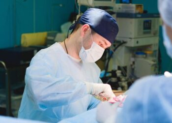 Trasplantan en Italia por primera vez un corazón que había dejado de latir