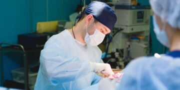 Trasplantan en Italia por primera vez un corazón que había dejado de latir