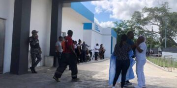 Conductor de patana que impactó autobús escolar y dejó varios muertos emprendió la huida