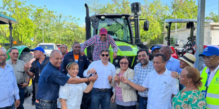 Ministerio de Agricultura acude en auxilio de los productores de Jimaní, Barahona y Neiba
