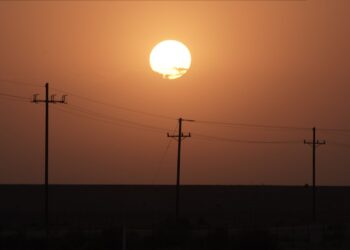 Calor desata grandes tormentas y apagones en el sureste de EEUU