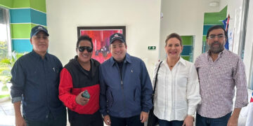 Kinito Méndez agradece rápida respuesta del presidente Abinader en su comunidad de Padre Las Casas