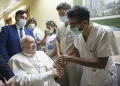 El Papa ingresa en el hospital para ser operado hoy de urgencia