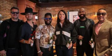 Arcángel llena Santiago de frias Presidente