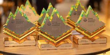 Cinco periodistas fueron reconocidos en la séptima entrega del "Premio Periodismo Ambiental"