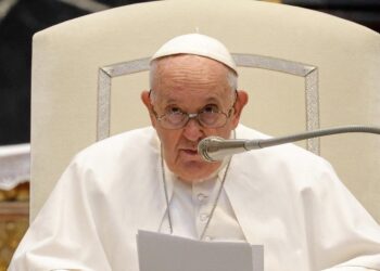 El papa pide orar por las víctimas del accidente ferroviario de la India