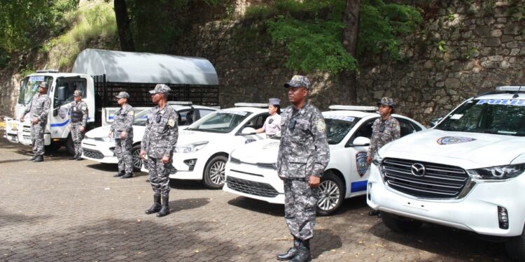 Seguridad de la Zona Colonial es reforzada con 64 nuevos agentes y unidades vehiculares de la PN