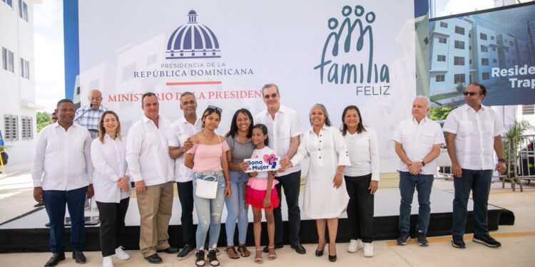 Gobierno entrega 48 apartamento en Guerra a través del Plan Nacional de Viviendas Familia Feliz