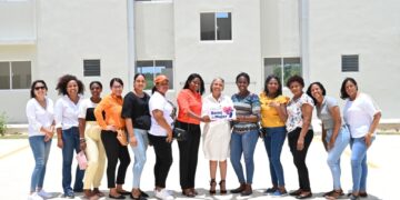 Ministerio de la Mujer destina más de dos millones de pesos en Bonos  a jefas de hogar en San Antonio de Guerra