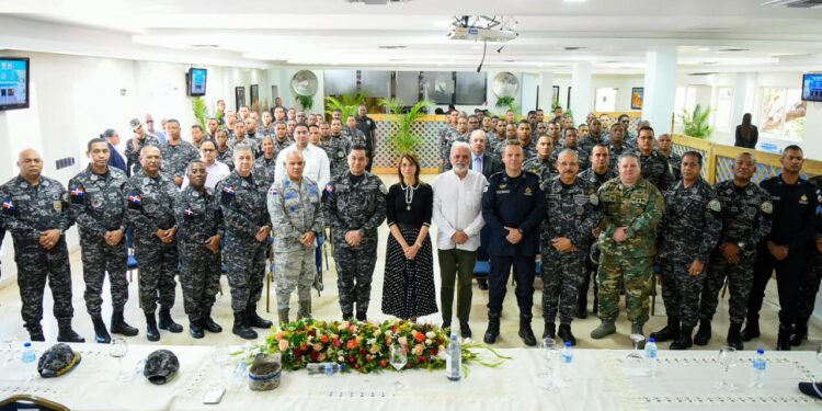Policía Nacional pone en marcha el “Curso de pilotaje vehicular policial”