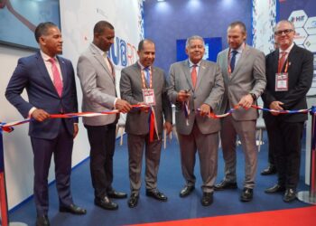 Aduanas presenta en Europa, ventajas para invertir en sector logístico de RD