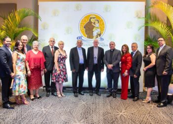 Parroquia San Antonio de Padua celebra cena de gala empresarial de la confraternidad