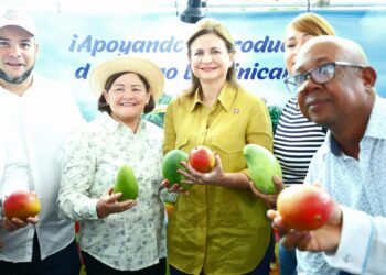 Vicepresidenta visita Feria Expo Mango 2023