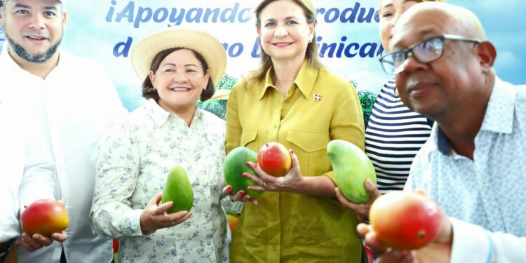 Vicepresidenta visita Feria Expo Mango 2023
