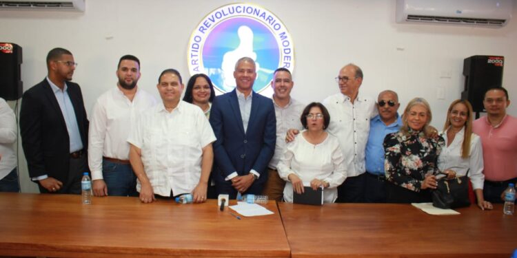 Miles aprueban gestión de Abinader durante jornada “Casa a Casa”