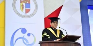 Daniel Rivera afirma que el país ha mejorado la calidad del servicio de salud y la especialización