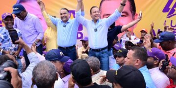 Luis Alberto: "Gobierno ha impuesto un muro al ciudadano para que no tenga acceso a servicios