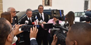 Duartianos: Negocios chinos violan ley establece 80% empleados deben ser dominicanos