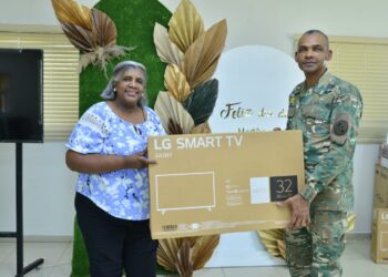 Escuelas Vocacionales celebran el “Día del Maestro”; reconoce labor de decenas de docentes