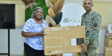 Escuelas Vocacionales celebran el “Día del Maestro”; reconoce labor de decenas de docentes