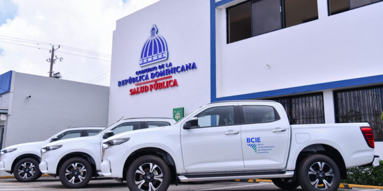 MISPAS recibe donación de equipos, insumos médicos y vehículos por parte del Banco Centroamericano de Integración Económica