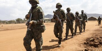 Al menos 37 muertos en un ataque contra una escuela en Uganda