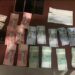 Apresan 2 hombres y una mujer intentaron estafar comerciante con casi cien mil pesos en Villa Vásquez