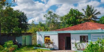 Entregan fondos para construcción Parroquia San Francisco Javier en Rancho Arriba