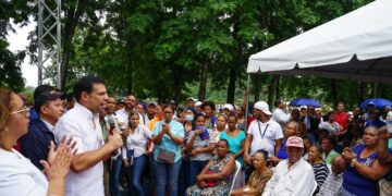 Gobierno impacta a miles de familias con jornadas sociales en San Cristóbal