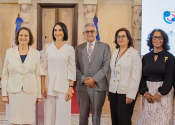 La inversión pública en la niñez y la adolescencia aumenta de 5.1 % en 2016 a 5.7 % del PIB en 2021