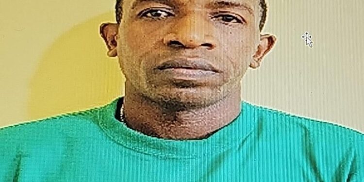 Denuncian interno lleva más de 20 días en celda de castigo