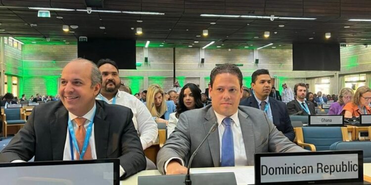 Ministro Bonilla participa en Asamblea de las Naciones Unidas para el Hábitat en Kenia