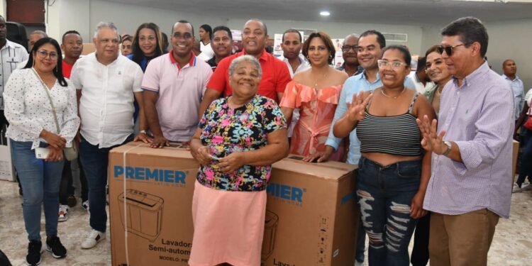 INAVI beneficia a más de 800 madres en condiciones vulnerables