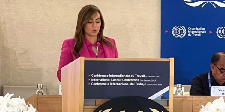 Presidenta Copardom aboga por actualización de la ley laboral