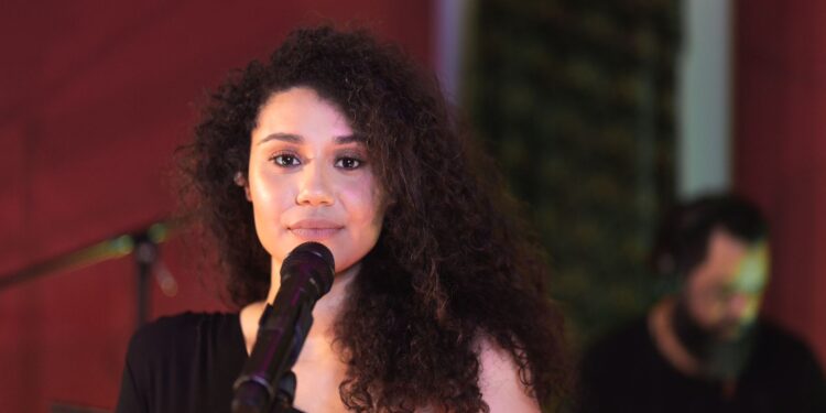 Azilde Valerio anuncia lanzamiento con conciertos en RD y New York